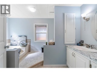 1361 30 Street Se Unit# 16. Salmon Arm, British Columbia