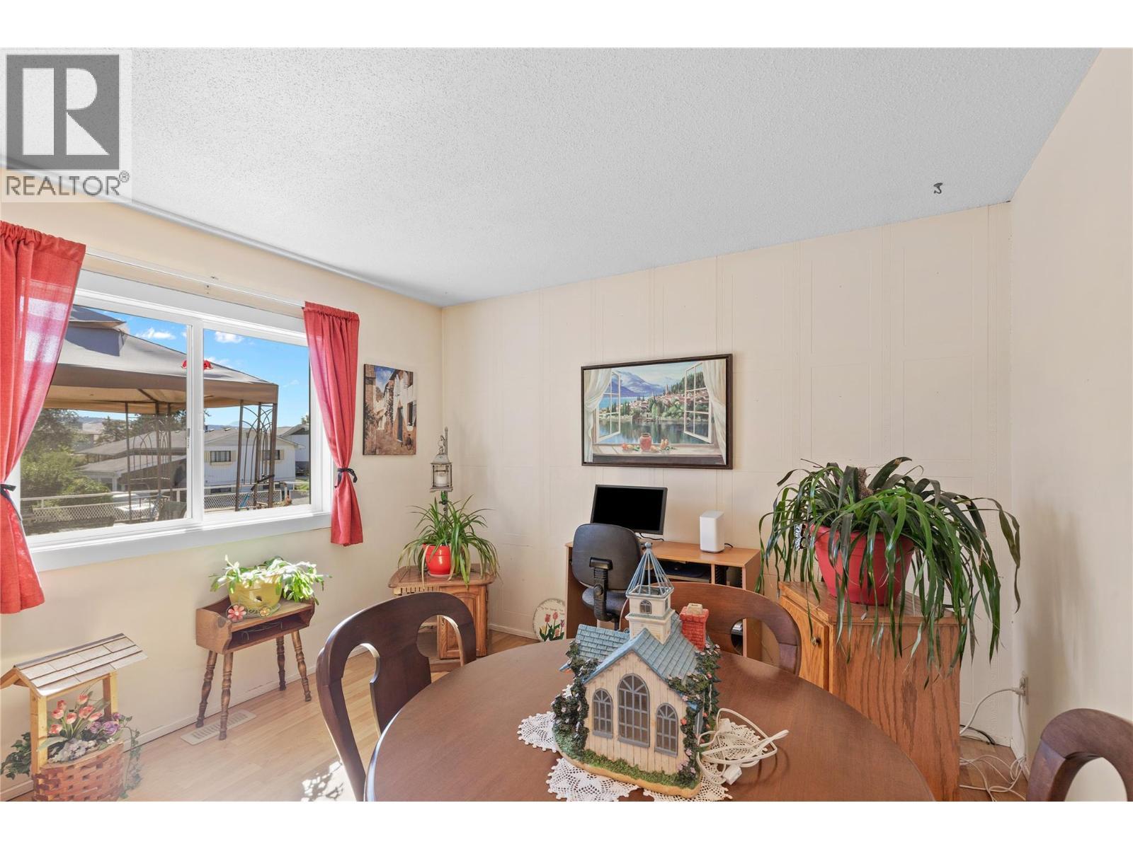 3011 11 Street. Vernon, British Columbia