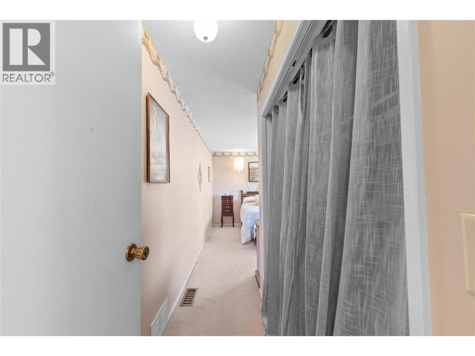 3011 11 Street. Vernon, British Columbia