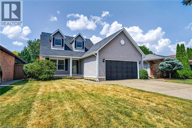 8655 Regan Drive, Niagara Falls