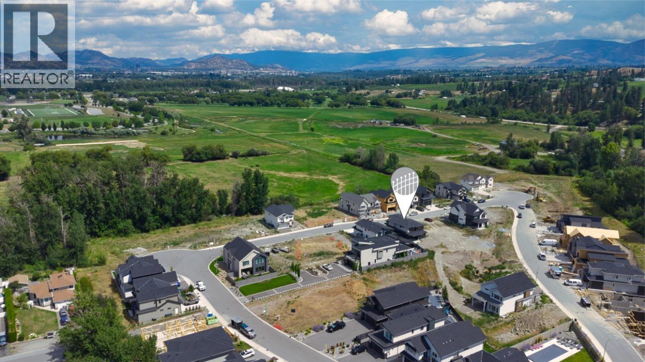 925 Bull Crescent. Kelowna, British Columbia