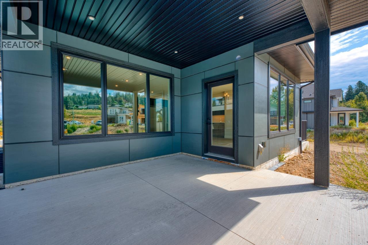 925 Bull Crescent. Kelowna, British Columbia