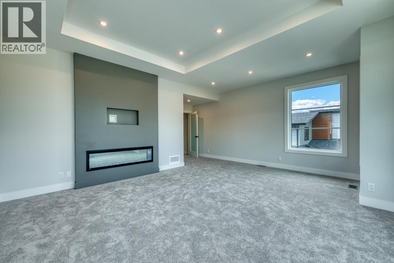 925 Bull Crescent. Kelowna, British Columbia