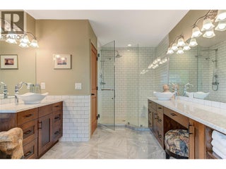 4495 Maxwell Road. Peachland, British Columbia