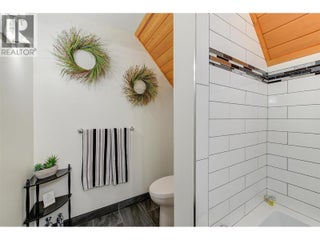 4495 Maxwell Road. Peachland, British Columbia