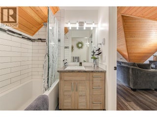 4495 Maxwell Road. Peachland, British Columbia