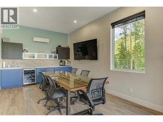 4495 Maxwell Road. Peachland, British Columbia