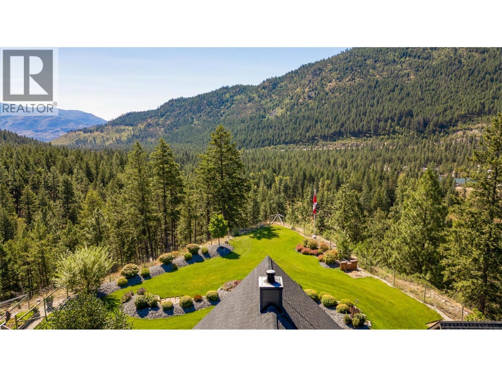 4495 Maxwell Road. Peachland, British Columbia