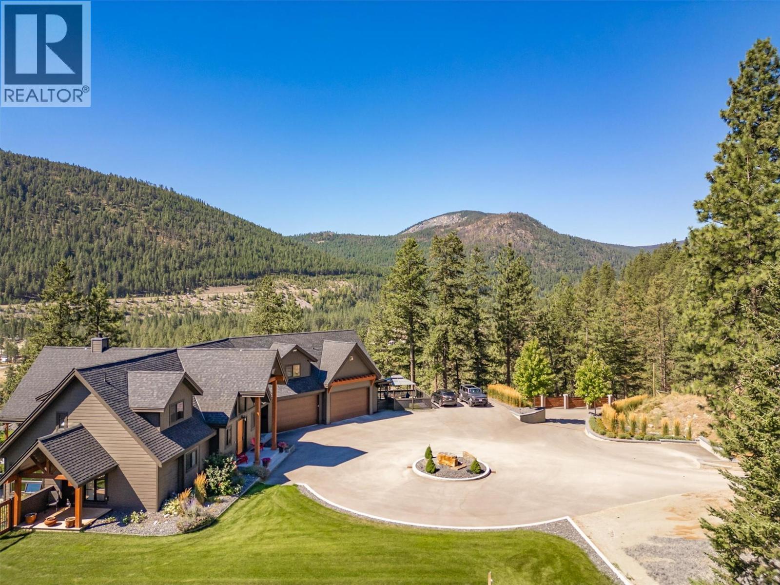 4495 Maxwell Road. Peachland, British Columbia