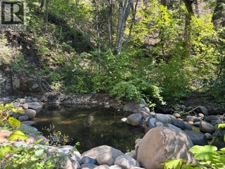 4495 Maxwell Road. Peachland, British Columbia