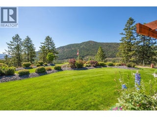 4495 Maxwell Road. Peachland, British Columbia