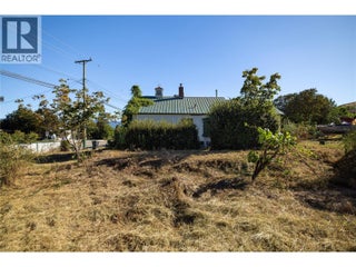 3902 Alexis Park Drive. Vernon, British Columbia