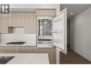 238 Leon Avenue Unit# 2107. Kelowna, British Columbia