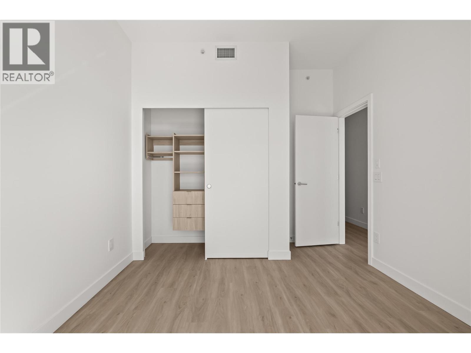 238 Leon Avenue Unit# 2107. Kelowna, British Columbia