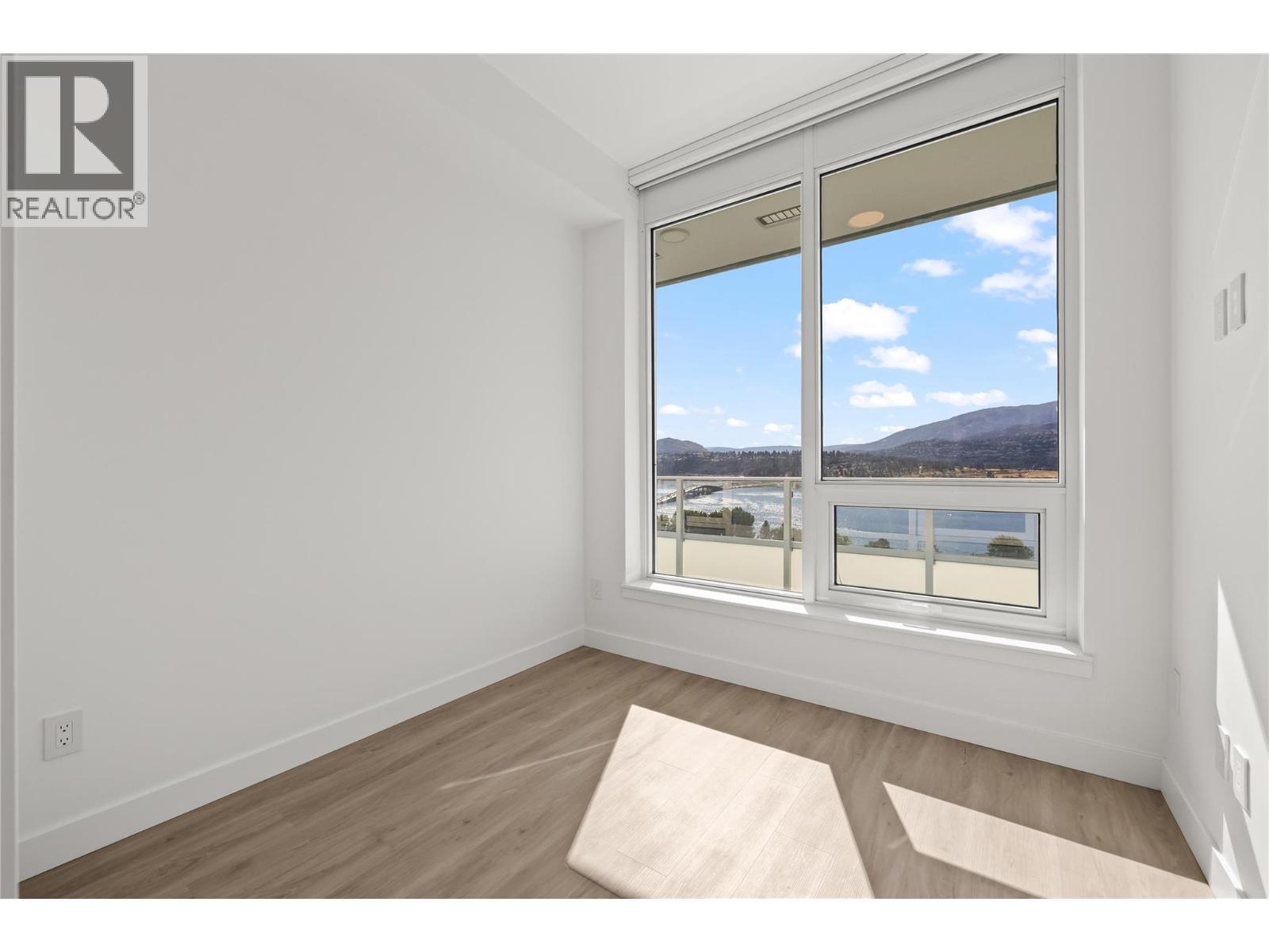 238 Leon Avenue Unit# 2107. Kelowna, British Columbia