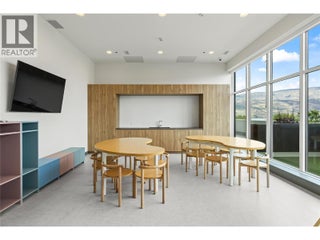 238 Leon Avenue Unit# 2107. Kelowna, British Columbia