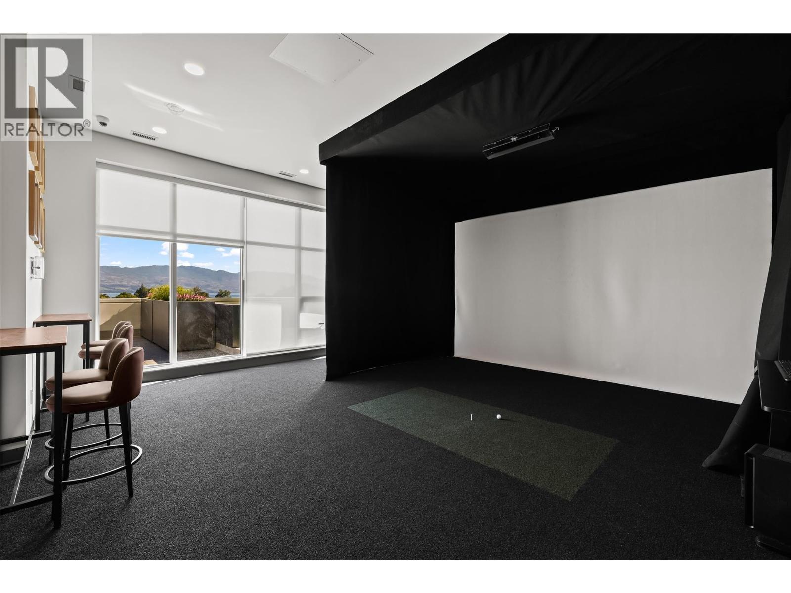 238 Leon Avenue Unit# 2107. Kelowna, British Columbia