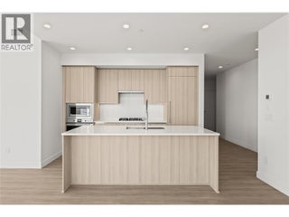 238 Leon Avenue Unit# 2107. Kelowna, British Columbia