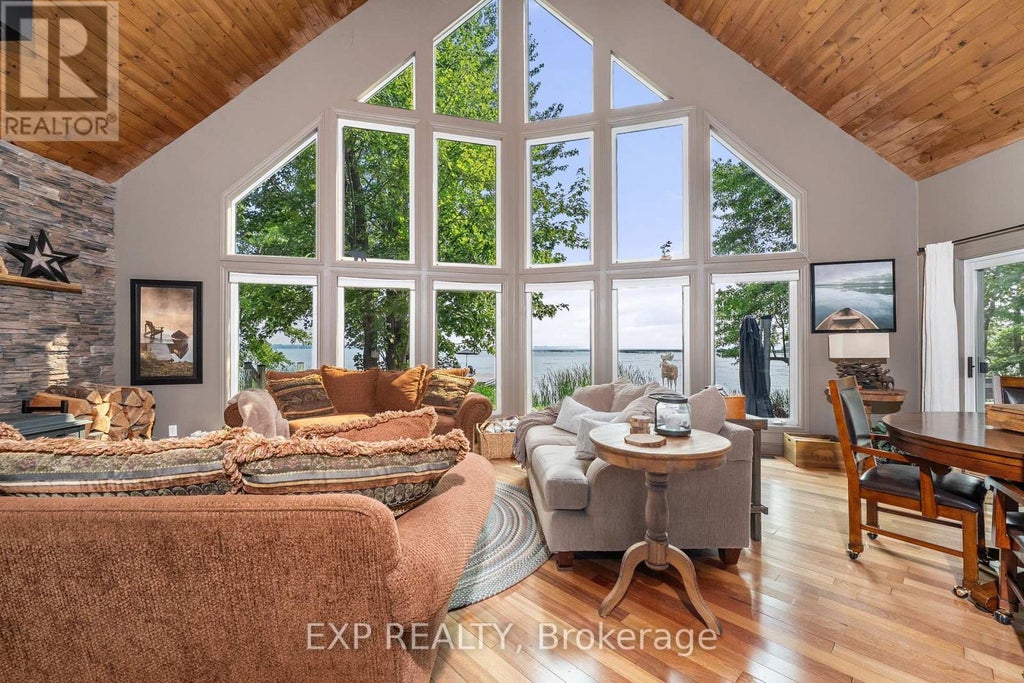 548 Bear Road, Georgina Islands (georgina Island)