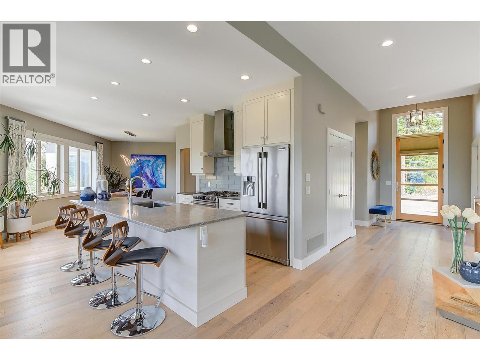 514 Quartz Crescent Unit# 6. Kelowna, British Columbia