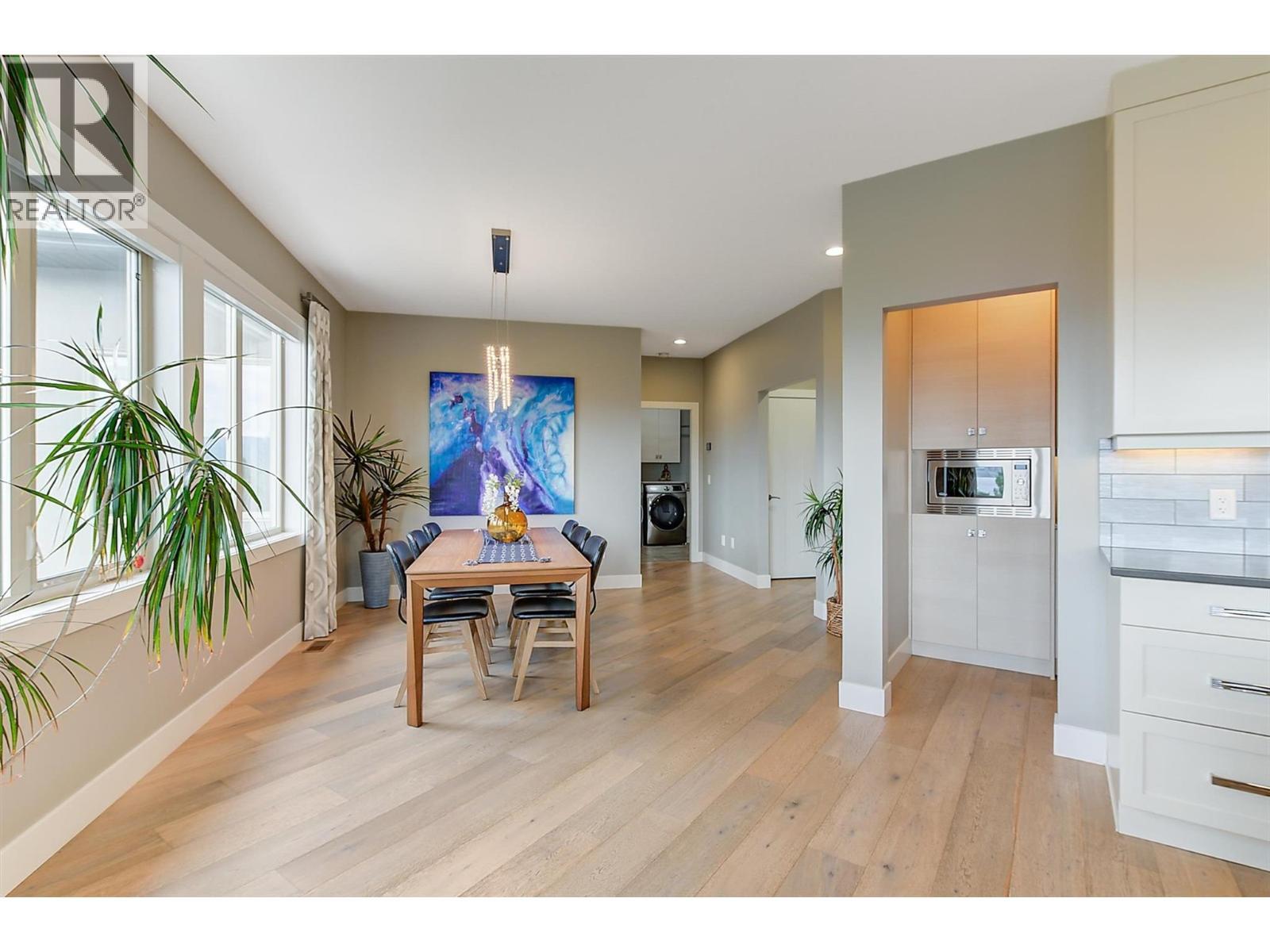 514 Quartz Crescent Unit# 6. Kelowna, British Columbia