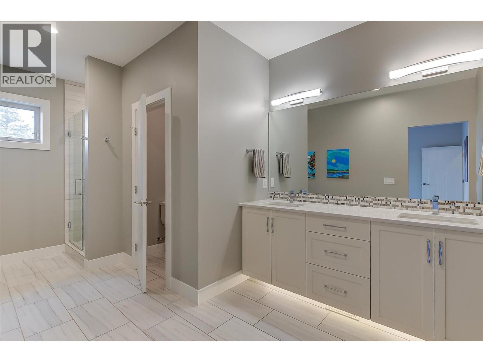 514 Quartz Crescent Unit# 6. Kelowna, British Columbia