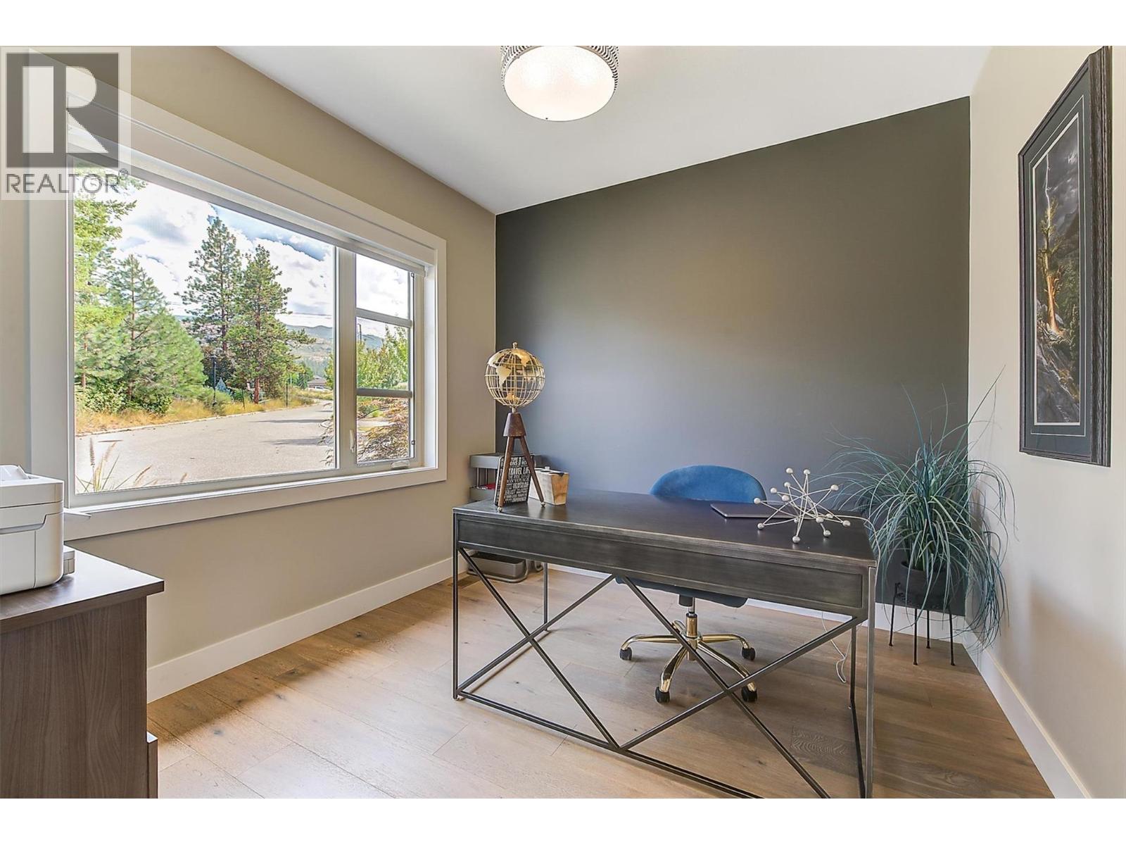 514 Quartz Crescent Unit# 6. Kelowna, British Columbia