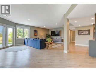 514 Quartz Crescent Unit# 6. Kelowna, British Columbia