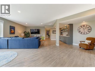 514 Quartz Crescent Unit# 6. Kelowna, British Columbia