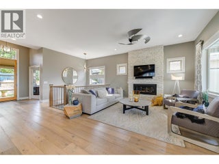 514 Quartz Crescent Unit# 6. Kelowna, British Columbia