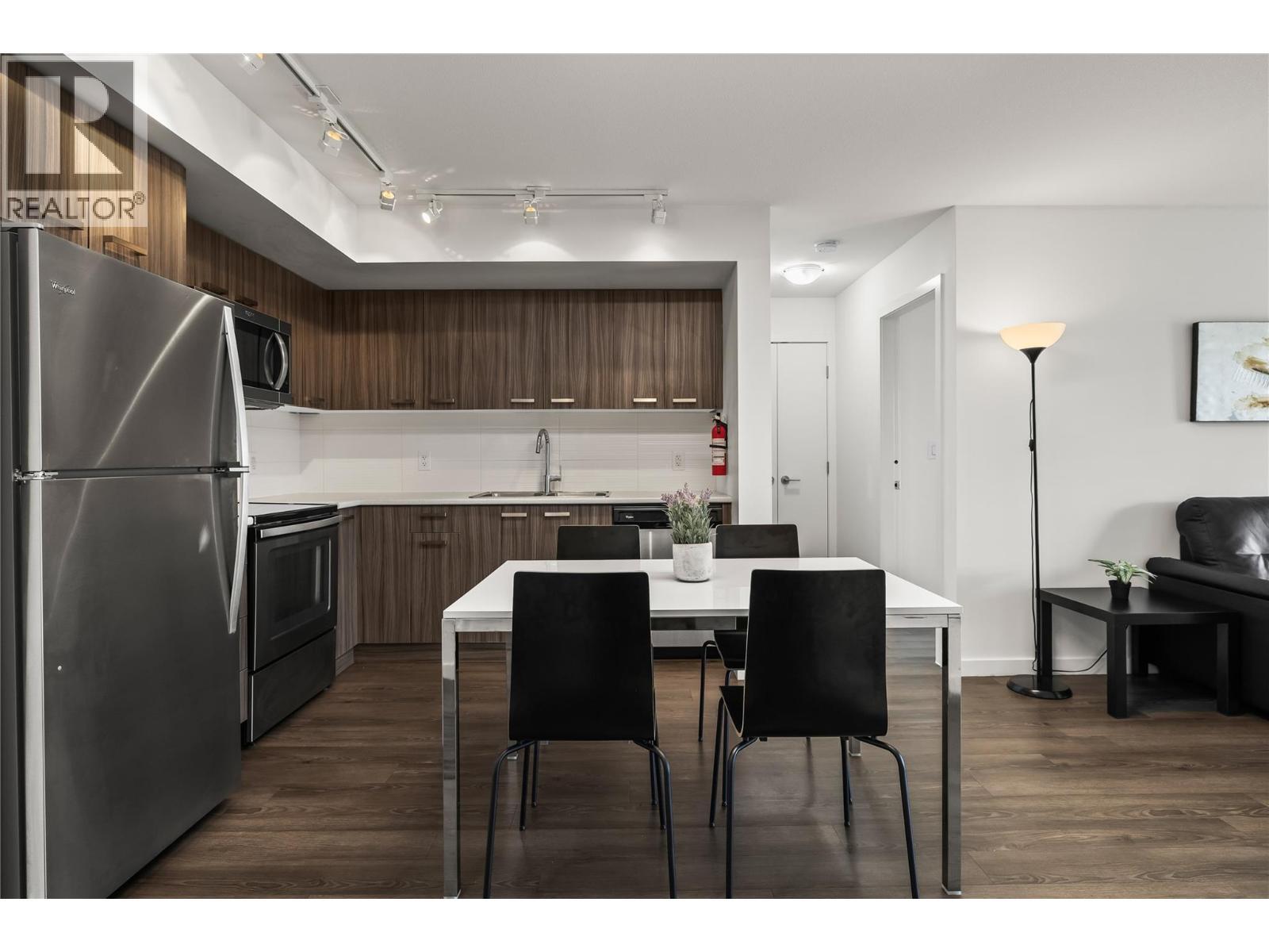 775 Academy Way Unit# Ph17. Kelowna, British Columbia