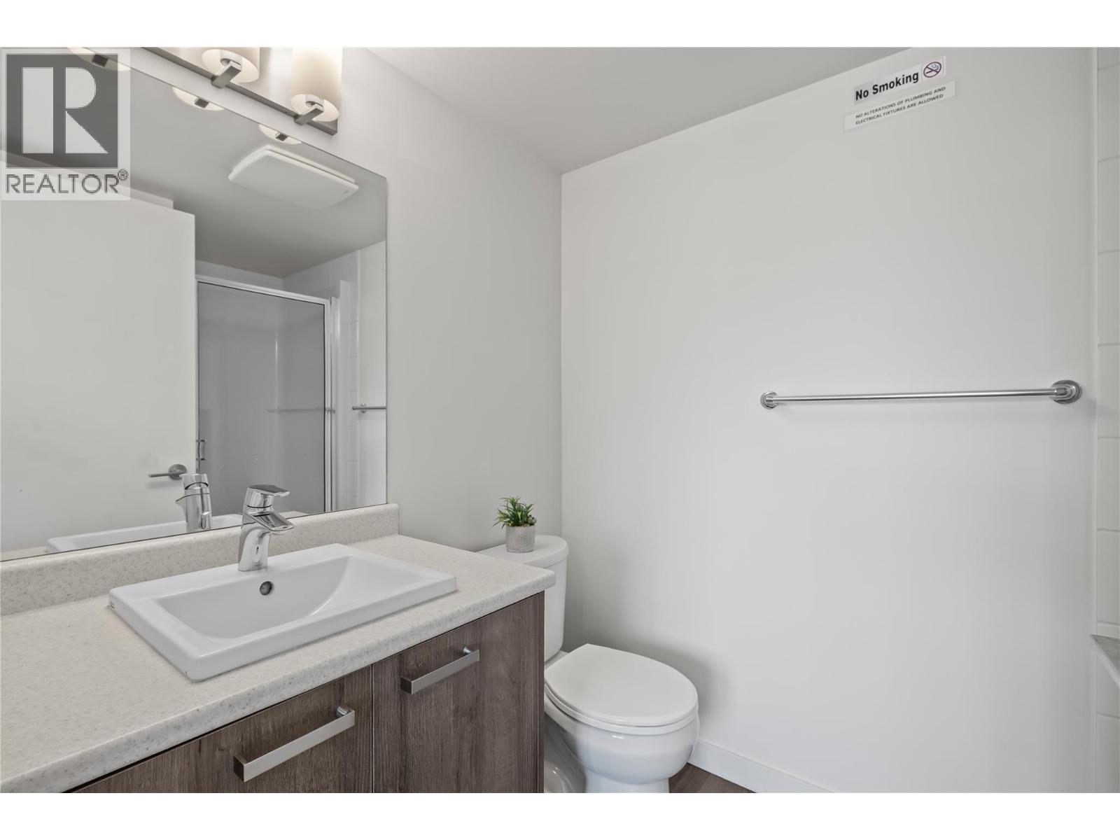 775 Academy Way Unit# Ph17. Kelowna, British Columbia