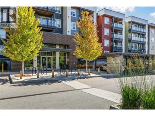 775 Academy Way Unit# Ph17. Kelowna, British Columbia