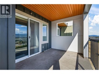 775 Academy Way Unit# Ph17. Kelowna, British Columbia