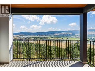 775 Academy Way Unit# Ph17. Kelowna, British Columbia