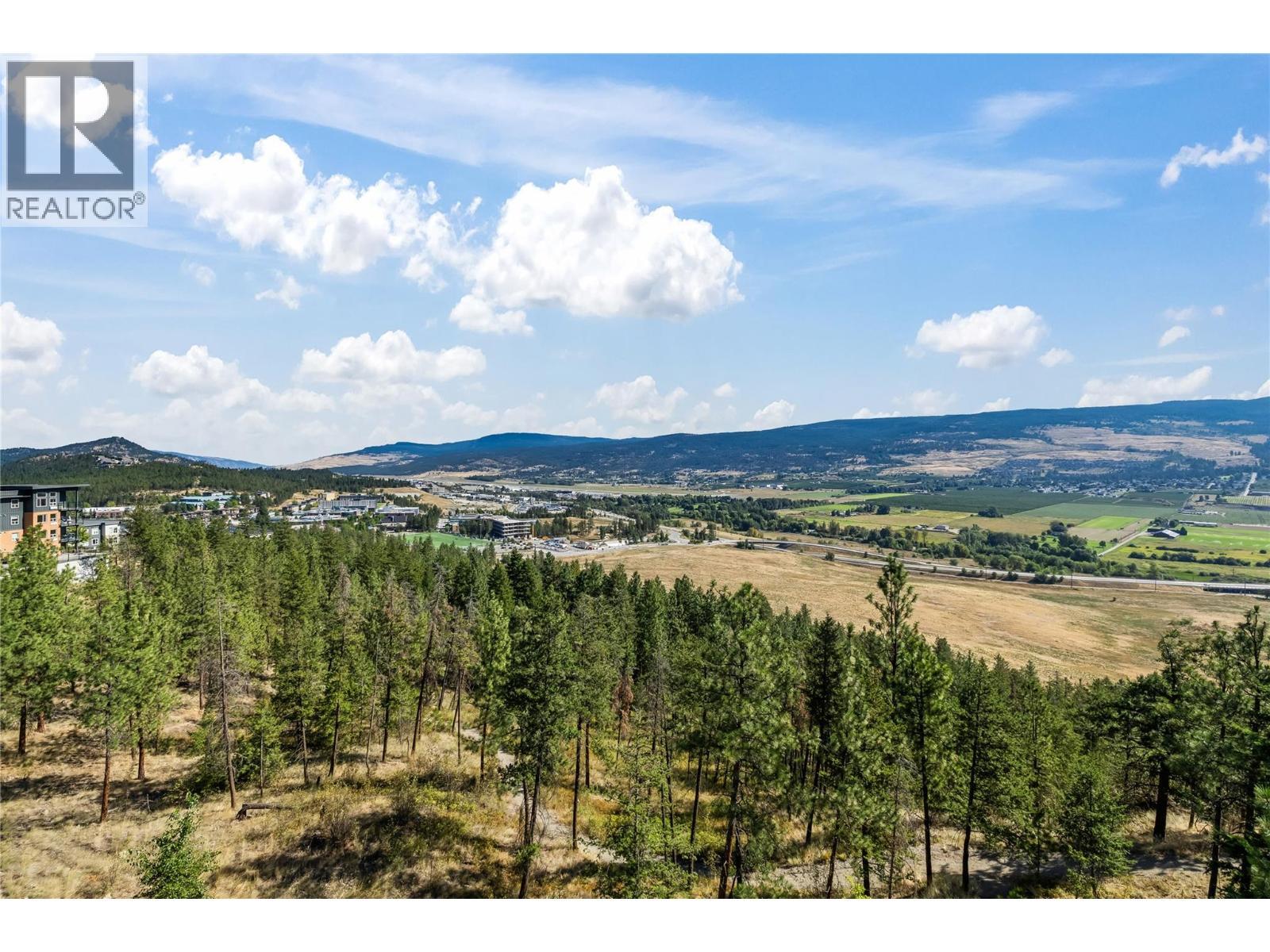 775 Academy Way Unit# Ph17. Kelowna, British Columbia