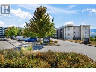 775 Academy Way Unit# Ph17. Kelowna, British Columbia