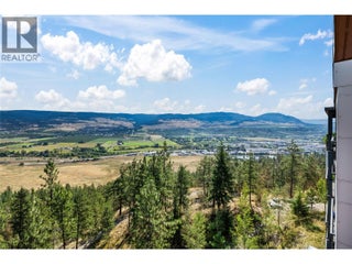 775 Academy Way Unit# Ph17. Kelowna, British Columbia