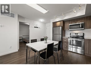 775 Academy Way Unit# Ph17. Kelowna, British Columbia