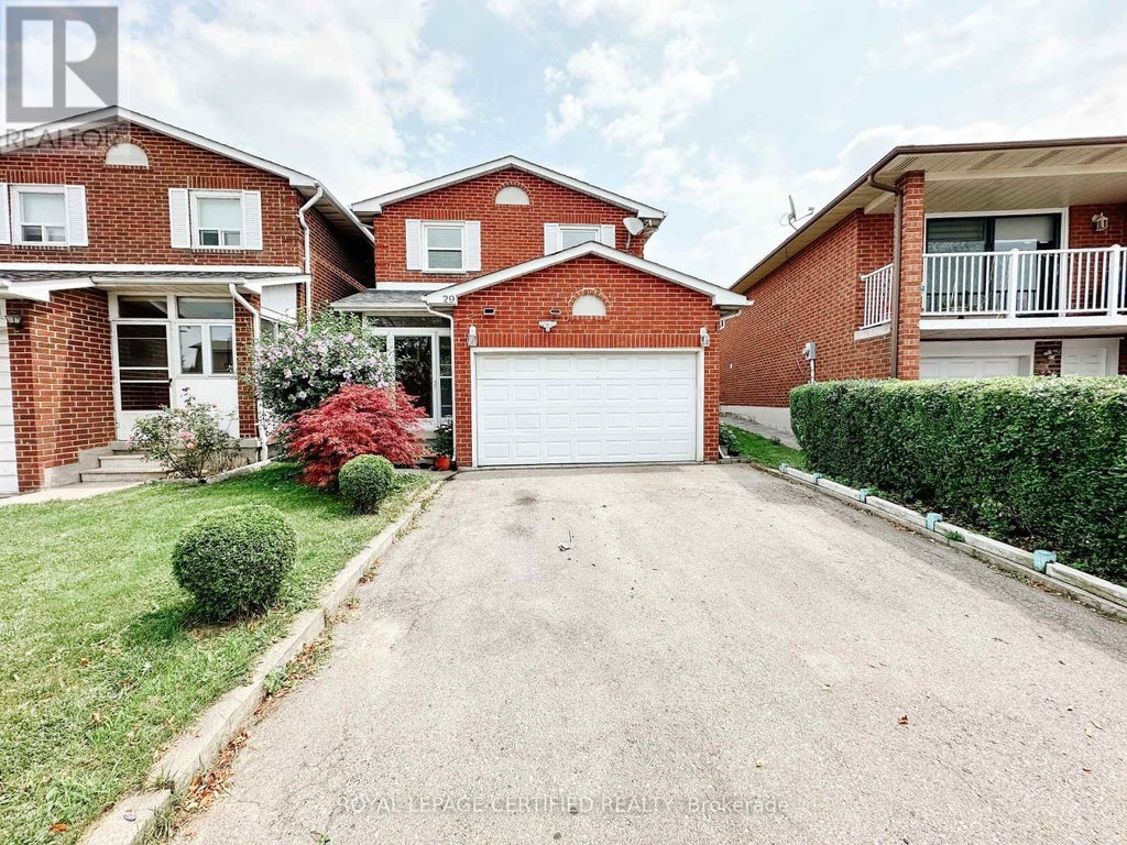 29 Cog Hill Drive, Vaughan (glen Shields)