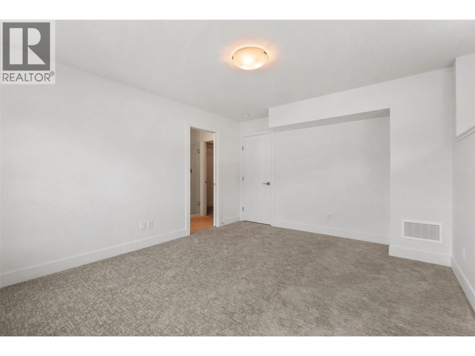 720 Valley Road Unit# 41. Kelowna, British Columbia