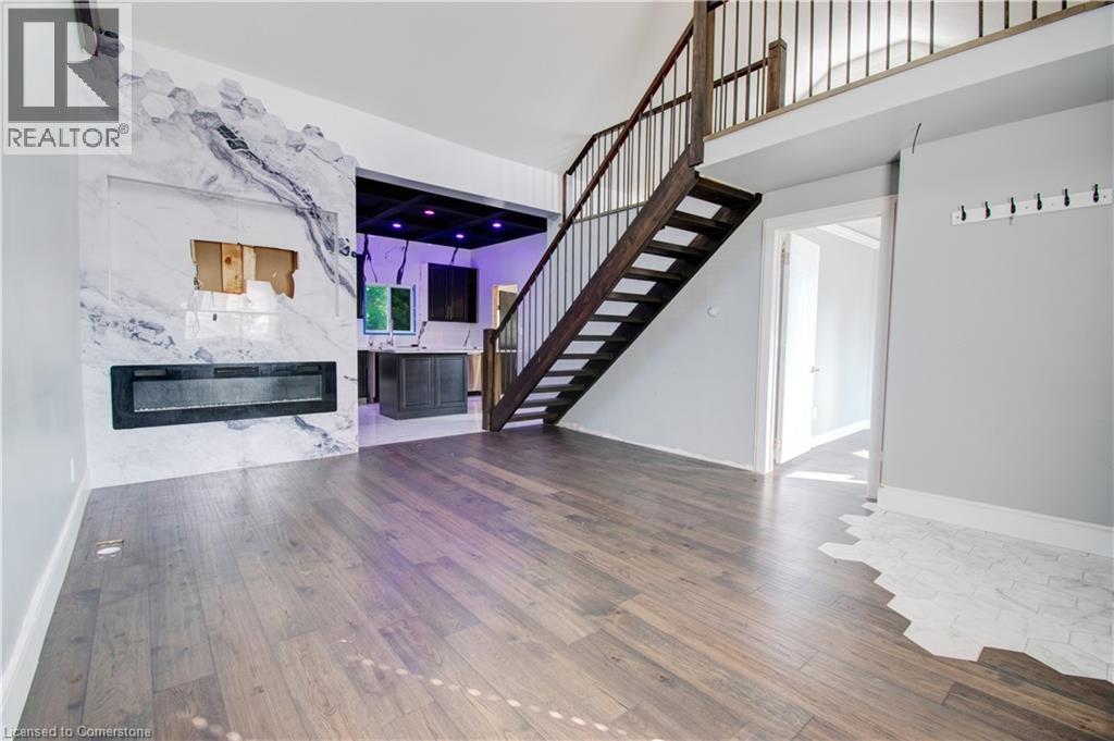 85 East 37th Street, Hamilton