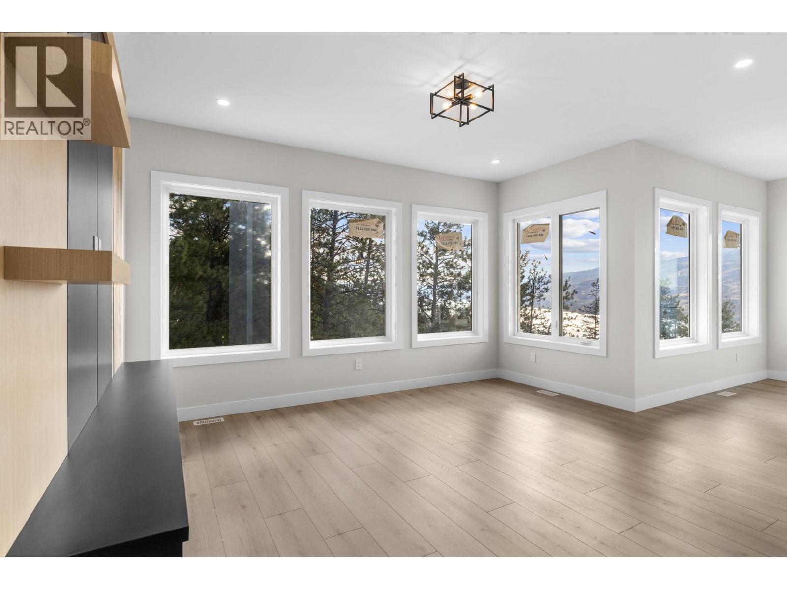 6052 Gerrie Road. Peachland, British Columbia