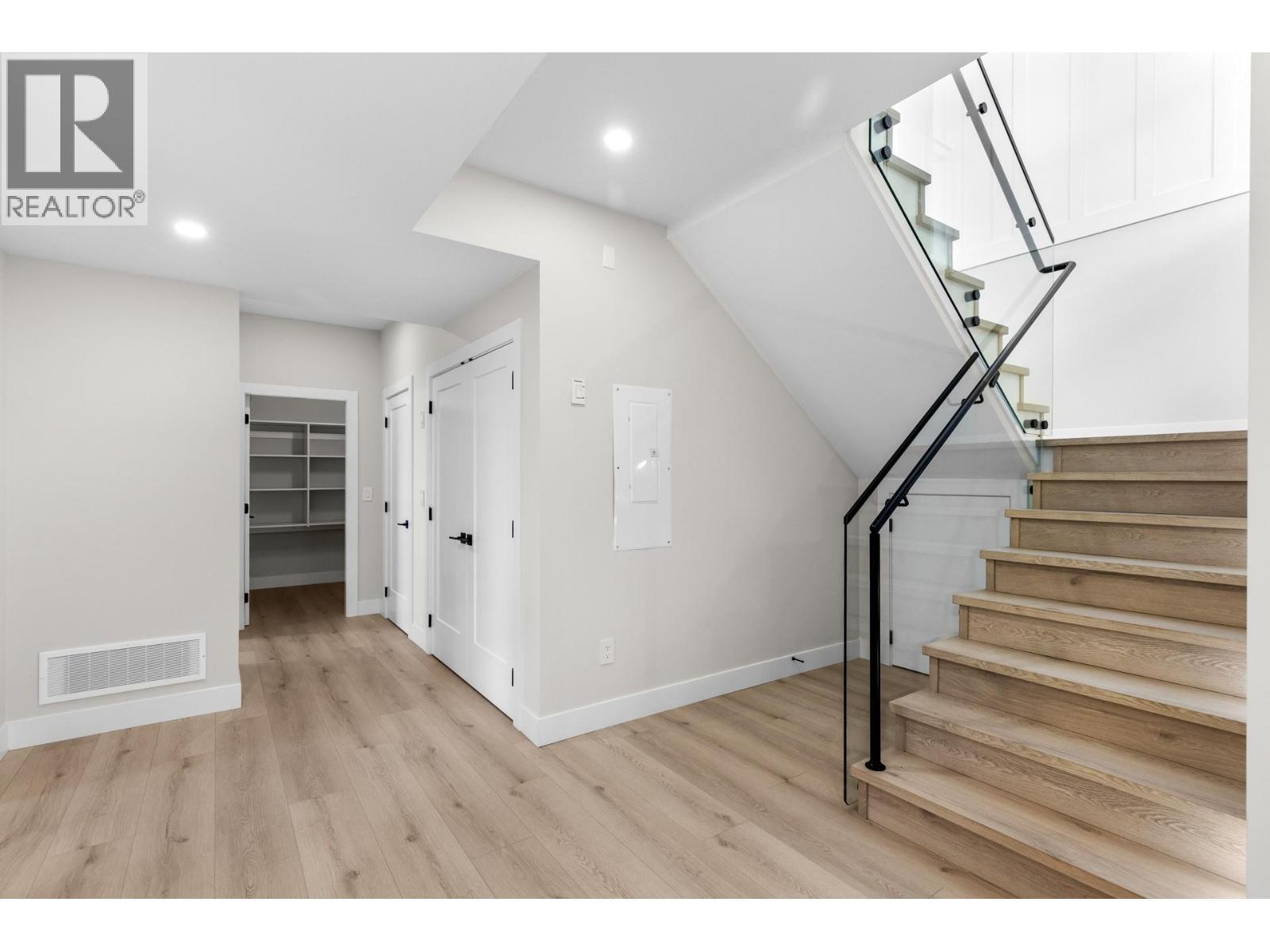 6052 Gerrie Road. Peachland, British Columbia