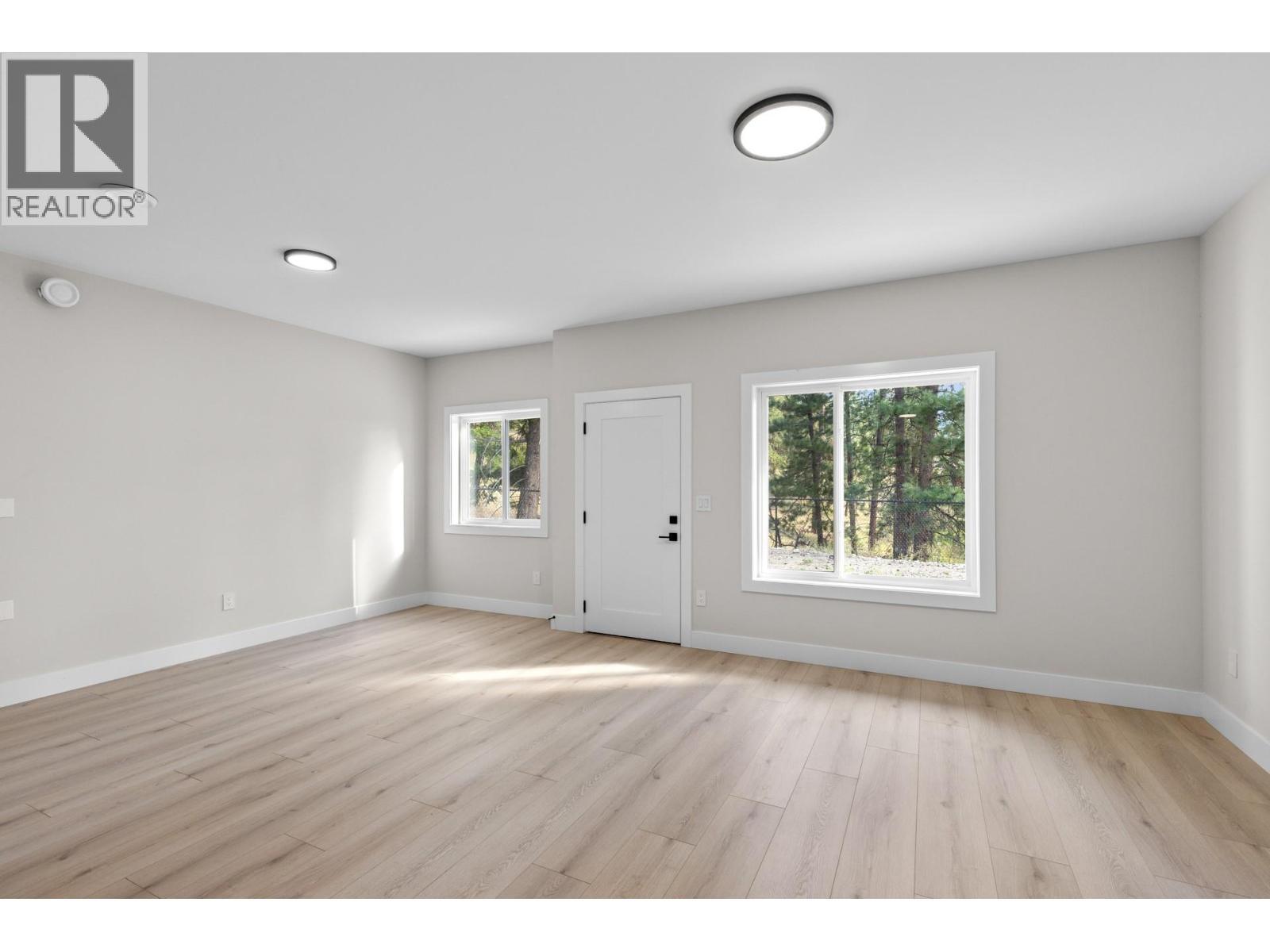 6052 Gerrie Road. Peachland, British Columbia