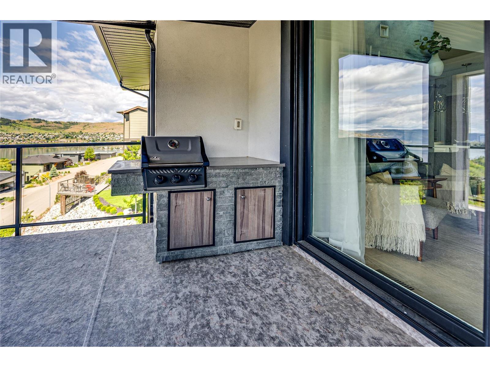 8792 Cortland Place. Coldstream, British Columbia