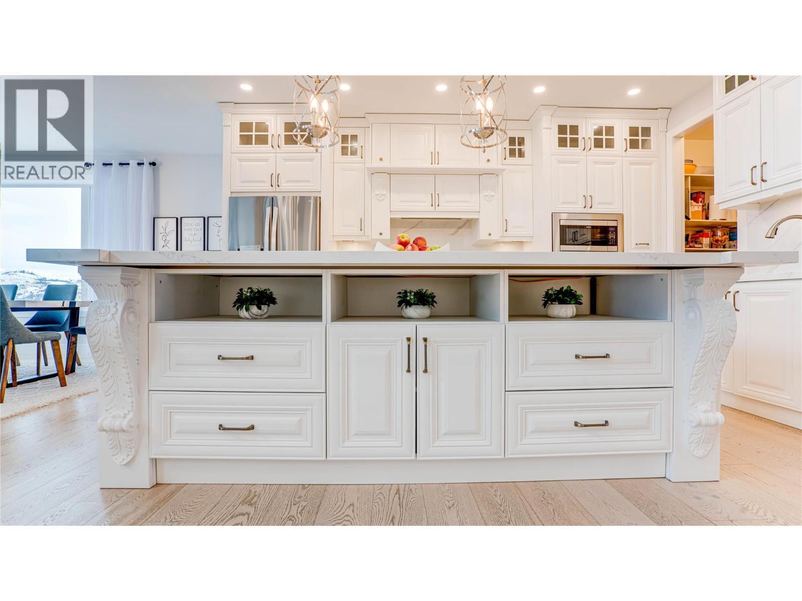 8792 Cortland Place. Coldstream, British Columbia