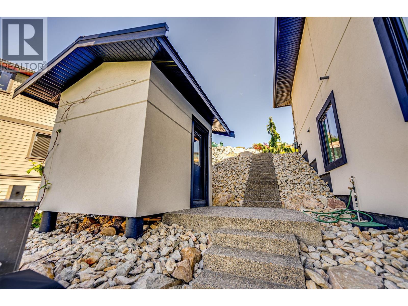 8792 Cortland Place. Coldstream, British Columbia