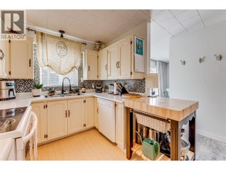 409 Hummingbird Avenue. Vernon, British Columbia