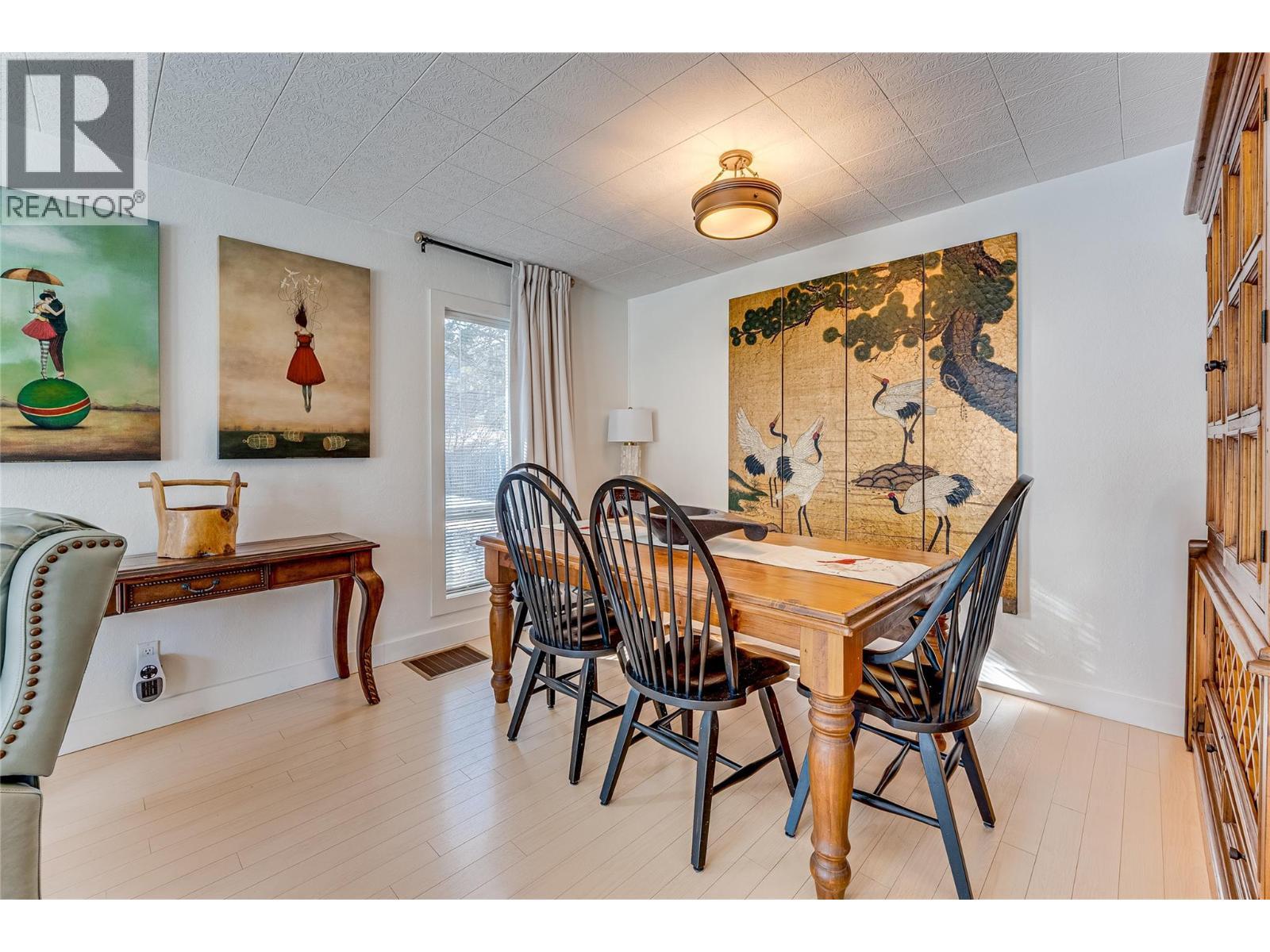 409 Hummingbird Avenue. Vernon, British Columbia